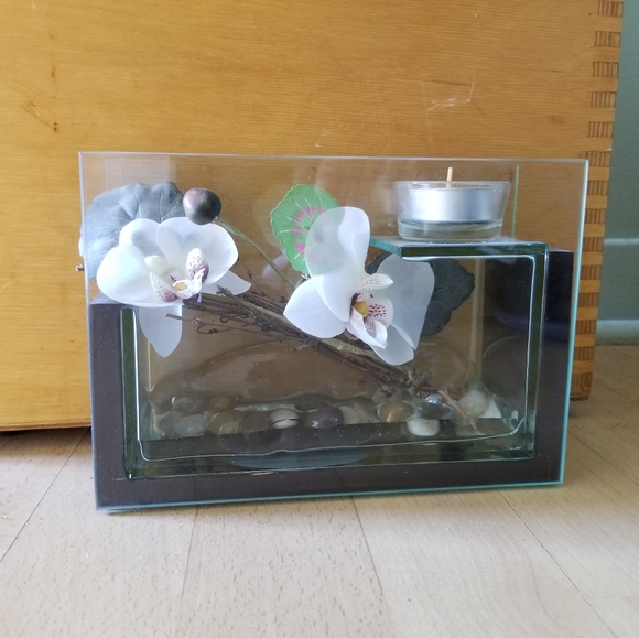 Candle Holder 8 x 6 x 3" - Picture 2 of 3